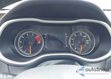 2018 Jeep Cherokee Latitude Plus 4X4 z USA, uszkodzony, nr VIN 1C4PJMLX3JD507867